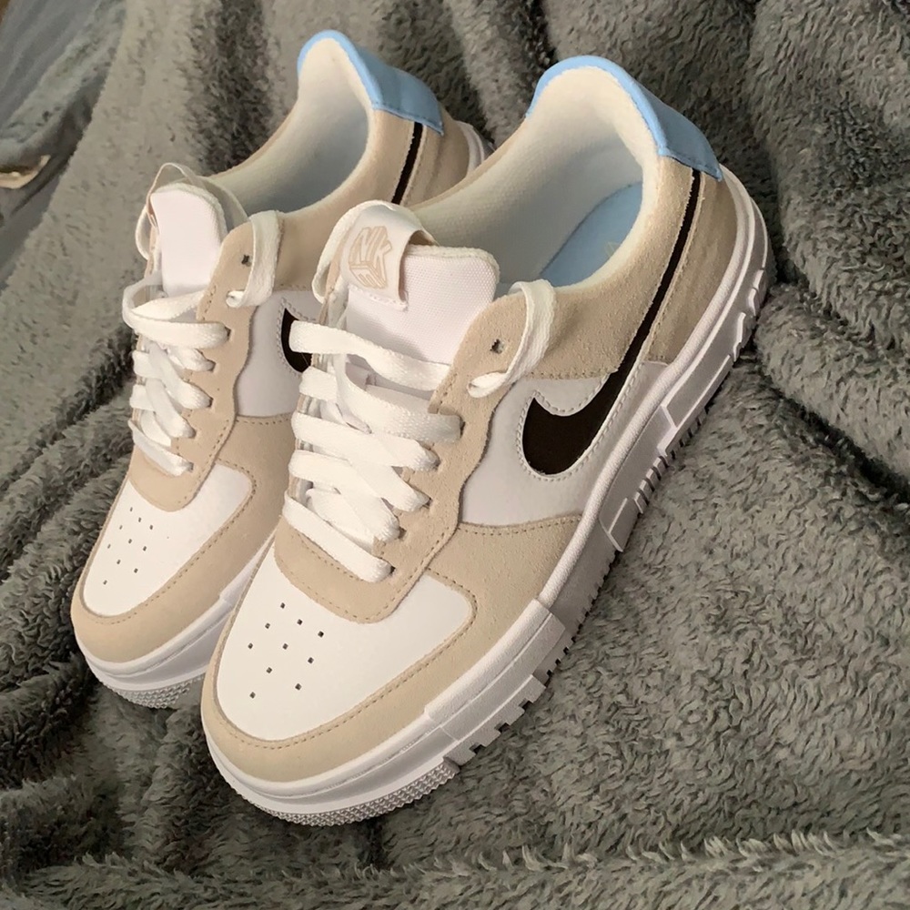 Nike Air Force 1